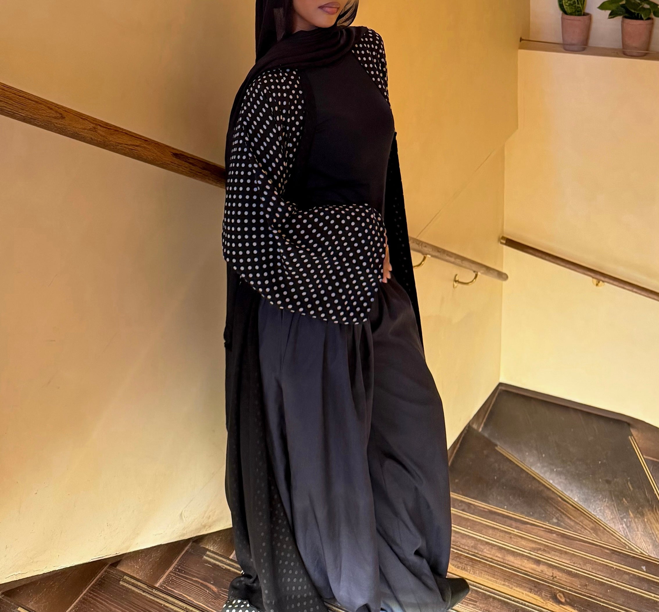 Polka dot abaya
