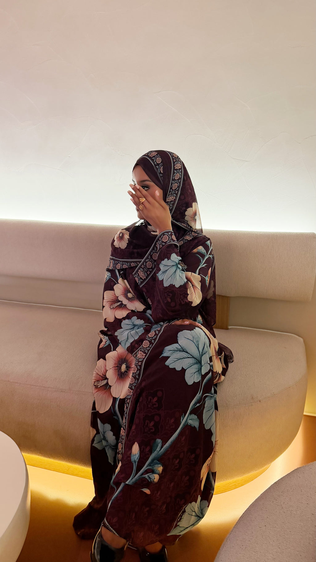 Rose abaya