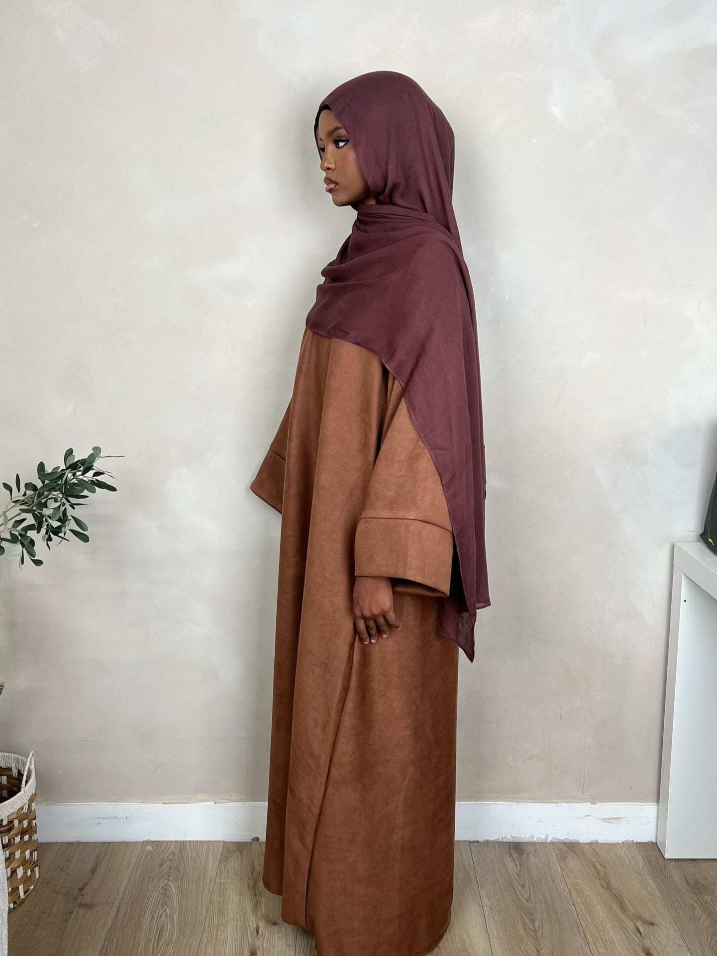 Brown closed Abaya